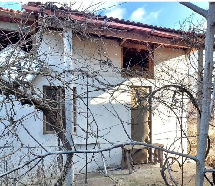 Продам літній будиночок з недобудовою - фото 1