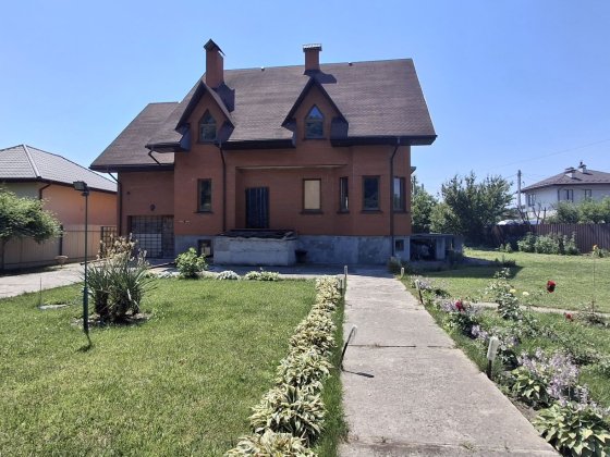 Будинок в Гостомелі з виходом на пляж Гостомель