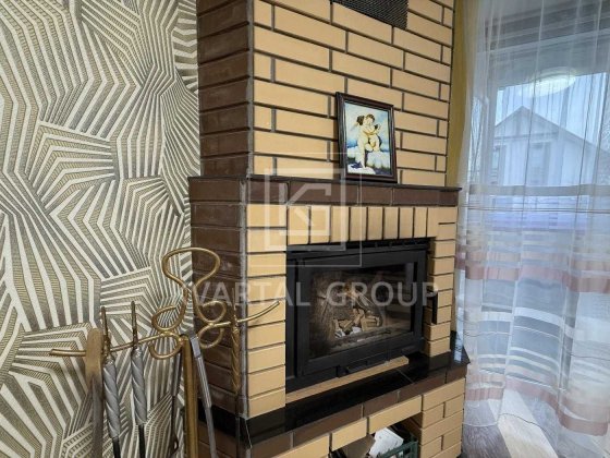 Таун з бомбосховищем та опаленням без світла! Гостомель