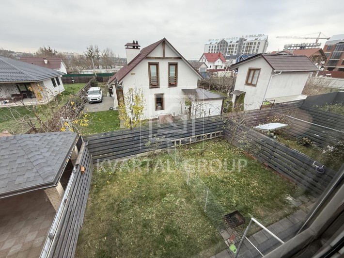 Таунхаус з ремонтом та підвалом-бомбосховищем у Гостомелі - фото 1