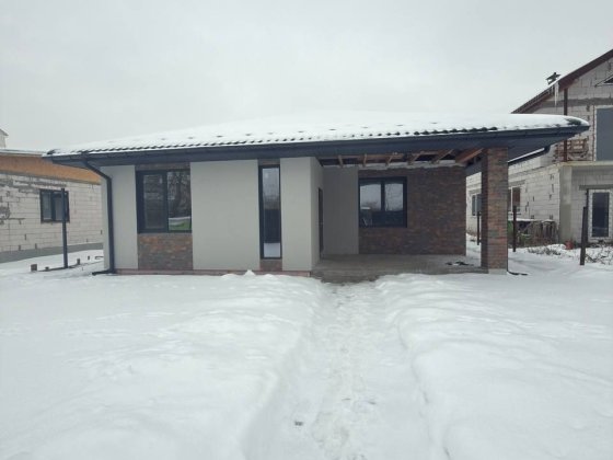 Одноповерховий будинок під чистову біля озера. Гостомель Гостомель