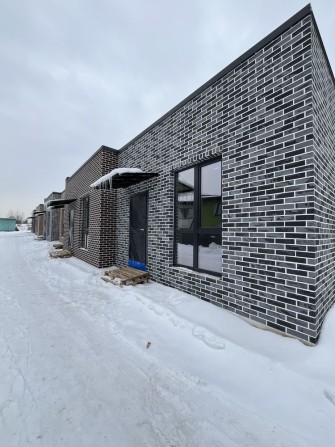 Одноповерховий таунхаус з власним переднім подвірʼям. ЄОСЕЛЯ!!! - фото 1