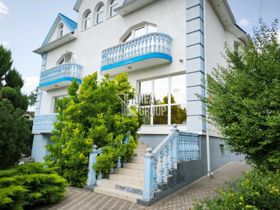 Два укомплектовані будинки з ремонтом для Вашої родини в ТОП локації Каменец-Подольский