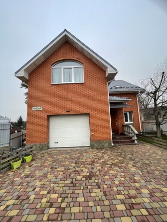 Продаж будинку в Гастомелі з ремонтом та меблями! Газ! - фото 1