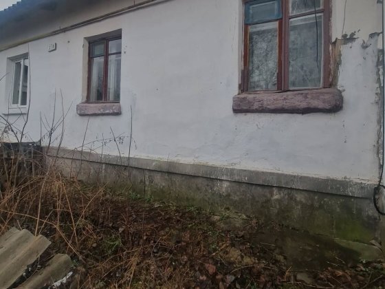 Продаж  частини будинку виведена як квартира