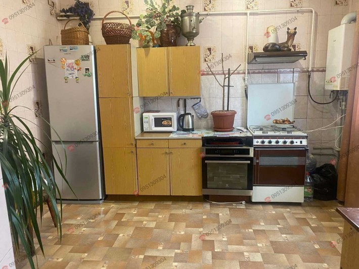 Продам будинок 80 М2,з ремонтом. - фото 1