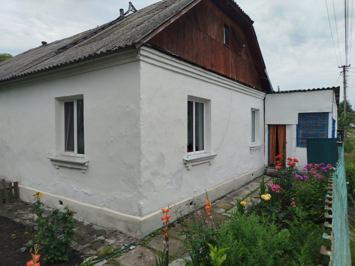 Частина будинку, окрема адреса, центр міста Малина, Коростенський р-н - фото 1