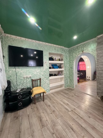 Продается дом в городе Марганец район Хлебозавода - фото 1