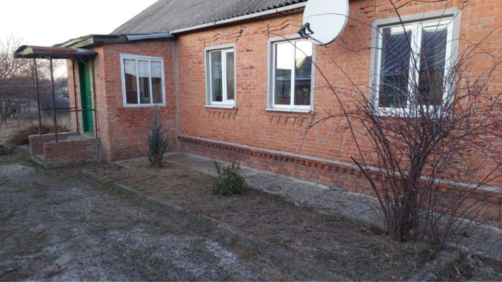 Продам 2 дома на одном участке, гараж - фото 1