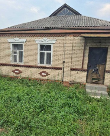 Продам пол дома 78 метров, кирпичный недорого в г. Мерефа  SM - фото 1