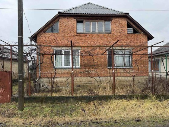 Продаж цегляного будинку Мукачеве