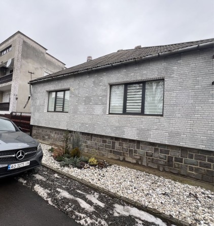 Продаж добротного будинку в центрі - фото 1