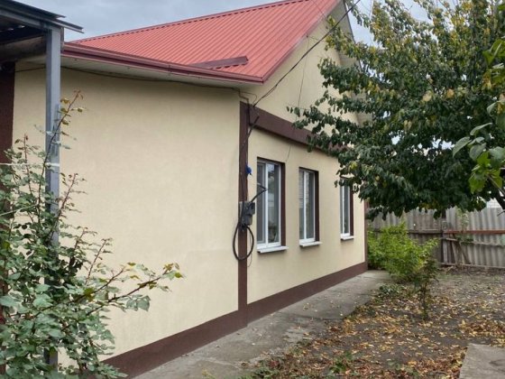 Продаж житлового будинку