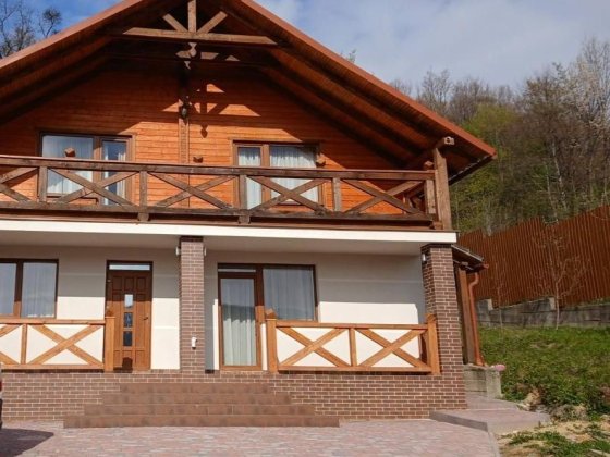 Продаж добротного будинку поруч з Мукачево. Мукачеве