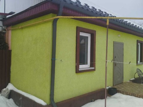 Продам півбудинку 63.7 кв. м, зем. ділянка 12 соток, затишний центр