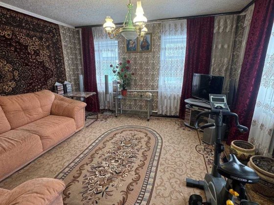 ВЛАСНИК | Будинок 5 кімнат | 7 сот. | держ програми | 2 гаража | город Смела