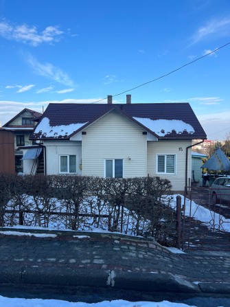 Продаж 1/2 будинку біля санаторію «Карпати» | Курортна зона - фото 1