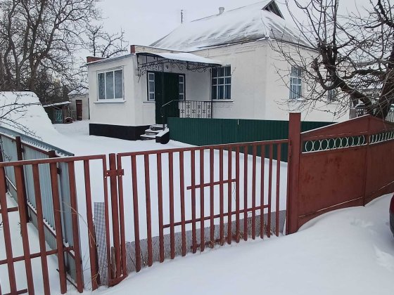 Продається будинок в с.Дмитрушки Уманського району Умань