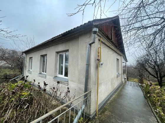 Продам житловий будинок неподалік від центру. Готовий до життя Хмельницький