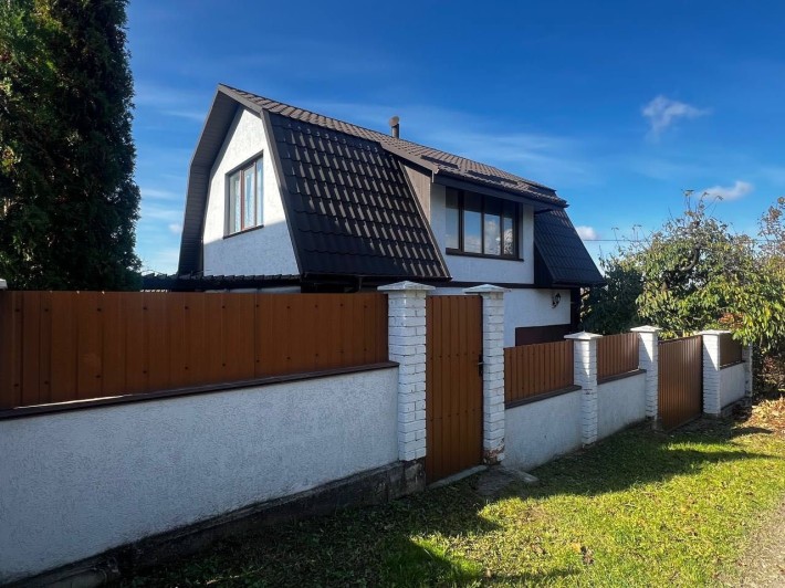 Продаю гарний будинок із красивою територією, сауною на Лезнево. - фото 1