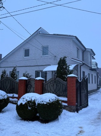 Продаж будинку по вул. Пілотів - фото 1