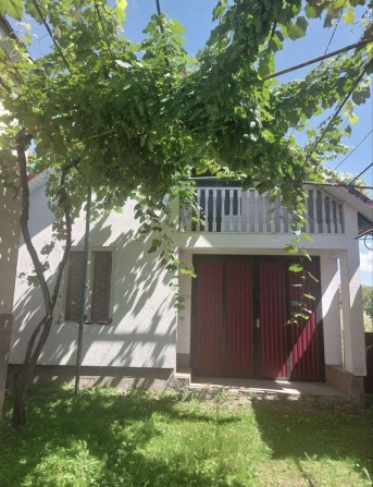 Продаж будинку з земельною ділянкою - фото 1