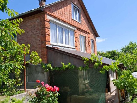 Продам цегляний будинок в Лезнево з приватизованою ділянкою. 34333 Хмельницький