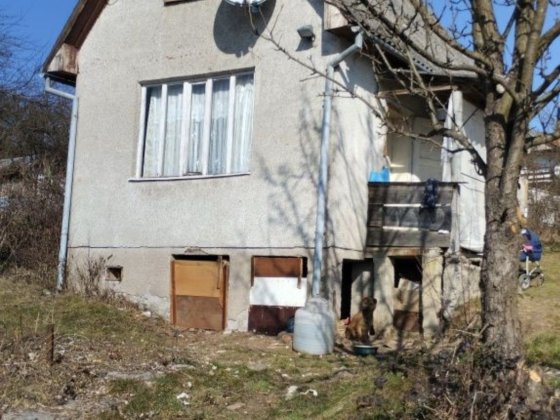 Продам дачний будинок Хуст