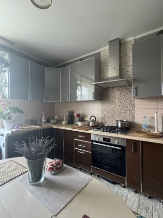 Будинок 5 хв від міста Шептицький - фото 1