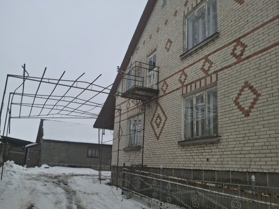 Продаж будинку біля міста Шептицький