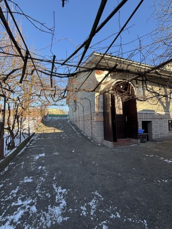 Продається будинок в м. Шептицький - фото 1
