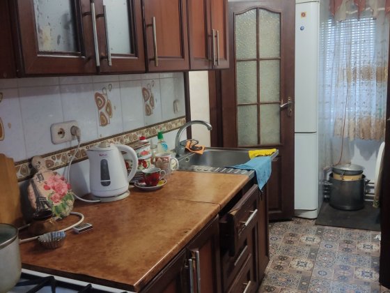 Продам будинок квартирного типу пошти у центрі Чугуїва Чугуев