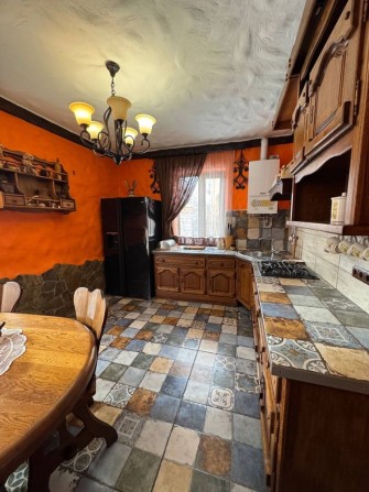 Будинок з дорогим ремонтом . - фото 1