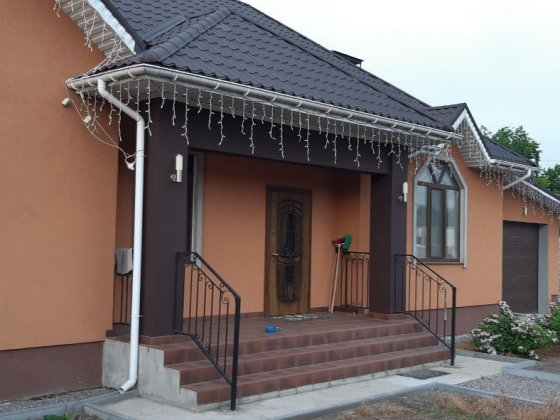 Сучасний будинок з новим ремонтом, 124 м², 12 соток в Чугуєві Чугуев