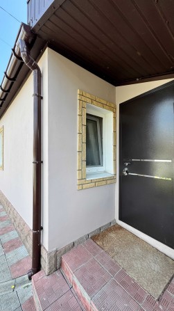 Продам 1/2 дома в Чугуеве (самый центр города) - фото 1