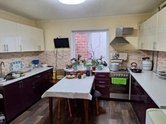 Продам добротный дом Чугуїв