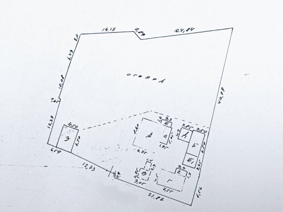 Продаж будинку з гаражем із земельною ділянкою поруч центру міста Чугуїв