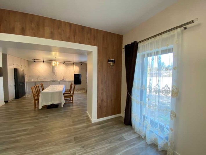 Продам дом в центре Чугуева, тихое место. - фото 1