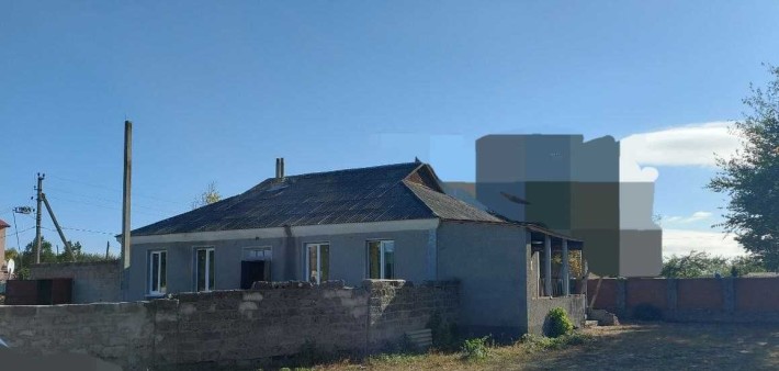 Продам в Чугуеве дом общ.пл. 140,8 кв.м - фото 1