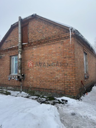 Цегляний будинок в межах міста - фото 1