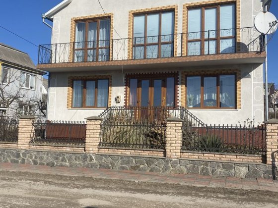 Продам житловий будинок в м. Бар  по вул. Д. Нечая, 40. Бар