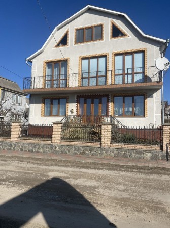 Продам житловий будинок в м. Бар  по вул. Д. Нечая, 40. - фото 1