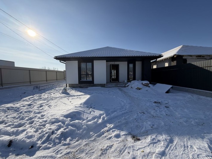 Продаж будинку без ремонту - фото 1