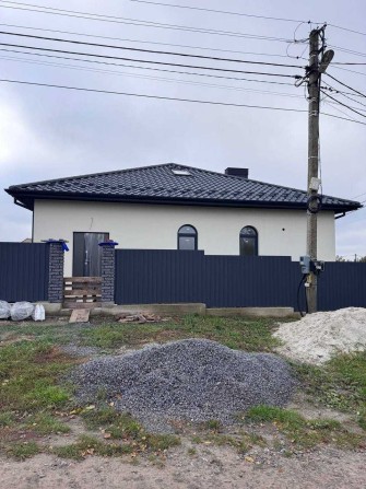 Продаж сучасного одноповерхового будинку з частковим ремонтом. - фото 1