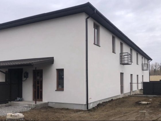 Продаж таухауса з ремонтом в топ локації Винницкие Хутора
