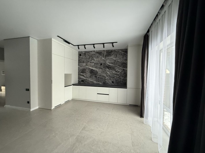 Продам таунхаус з ремонтом - фото 1