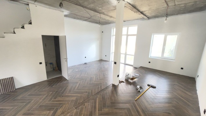 Будинок з початим ремонтом, є тепла підлога 42299 - фото 1