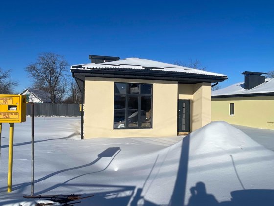 Одноповерховий будинок поруч з зупинкою! Винницкие Хутора