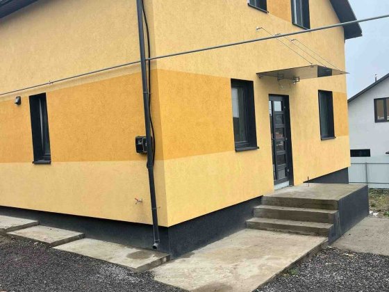 Продається 4 к будинок у Зарванцях 8205 Зарванці