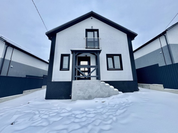 Продам чистовий будинок у Зарванцях. Газове опалення. - фото 1